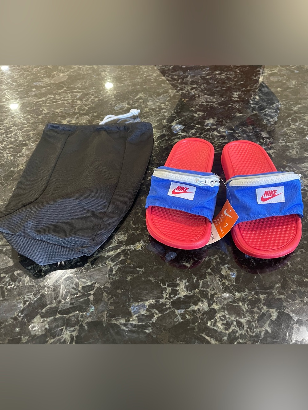 Nike New Benassi JDI Fanny Pack Slides